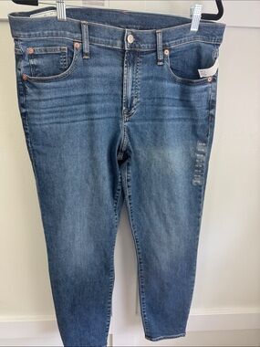 GAP Men's Slim Straight Jeans in Blue Medium Wash